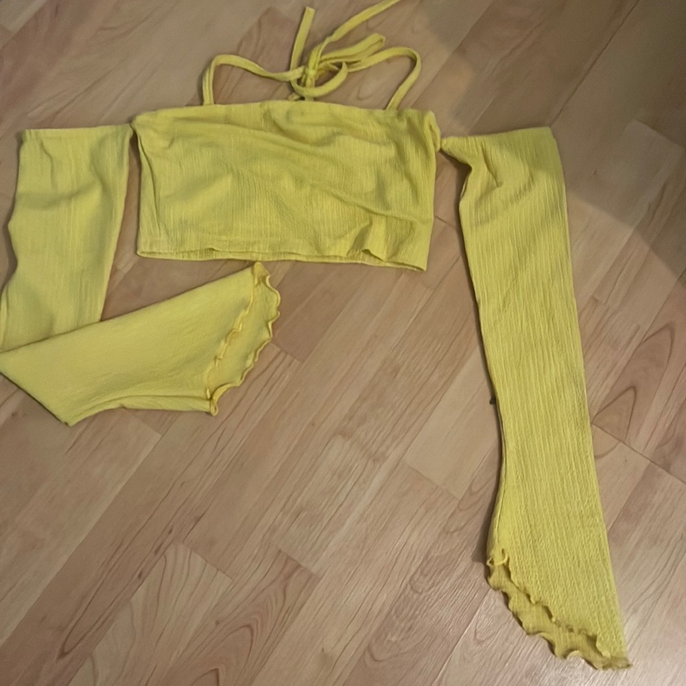 SHEIN cute off the shoulder crop top